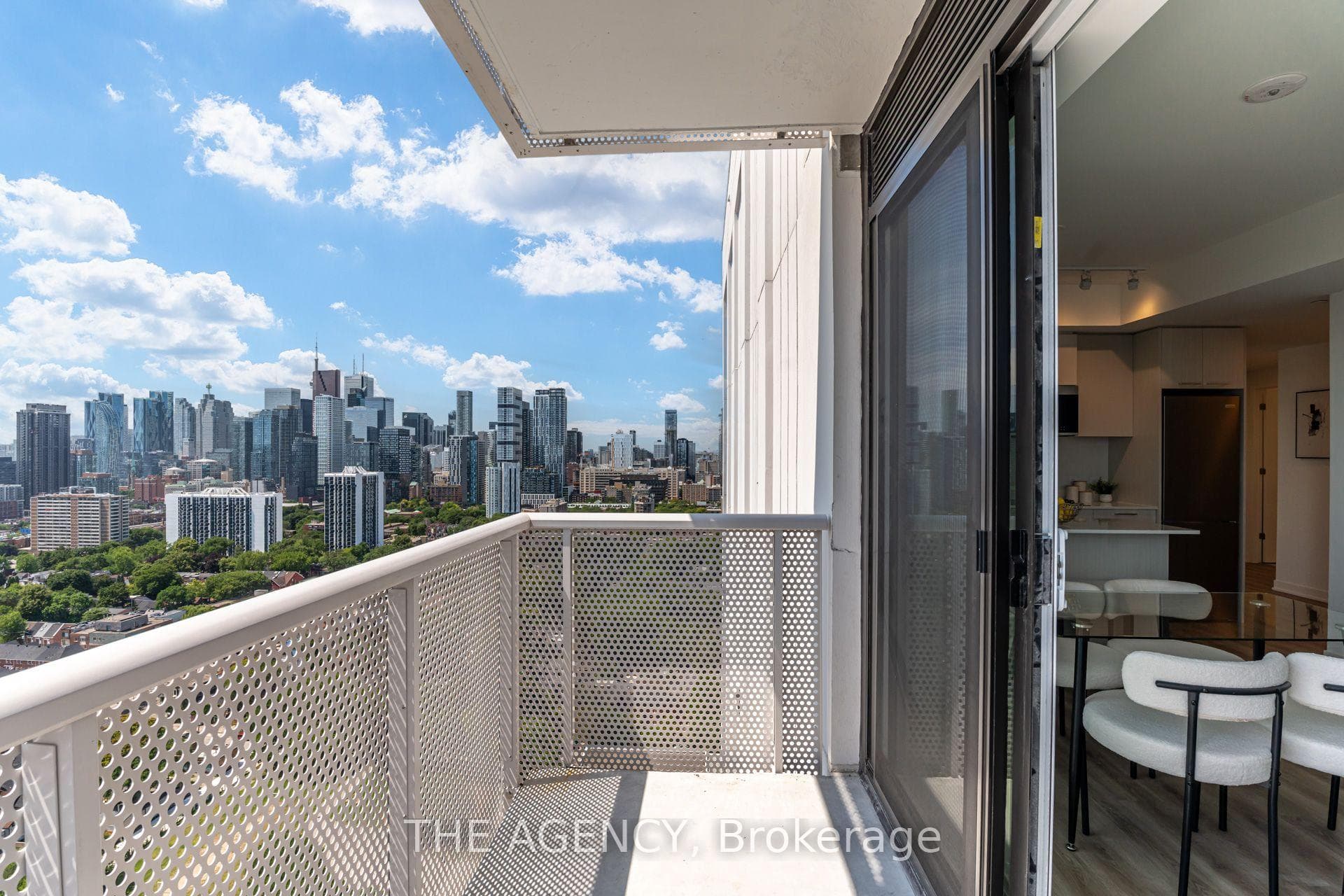 10 Oak Street Unit 2403 photo 27