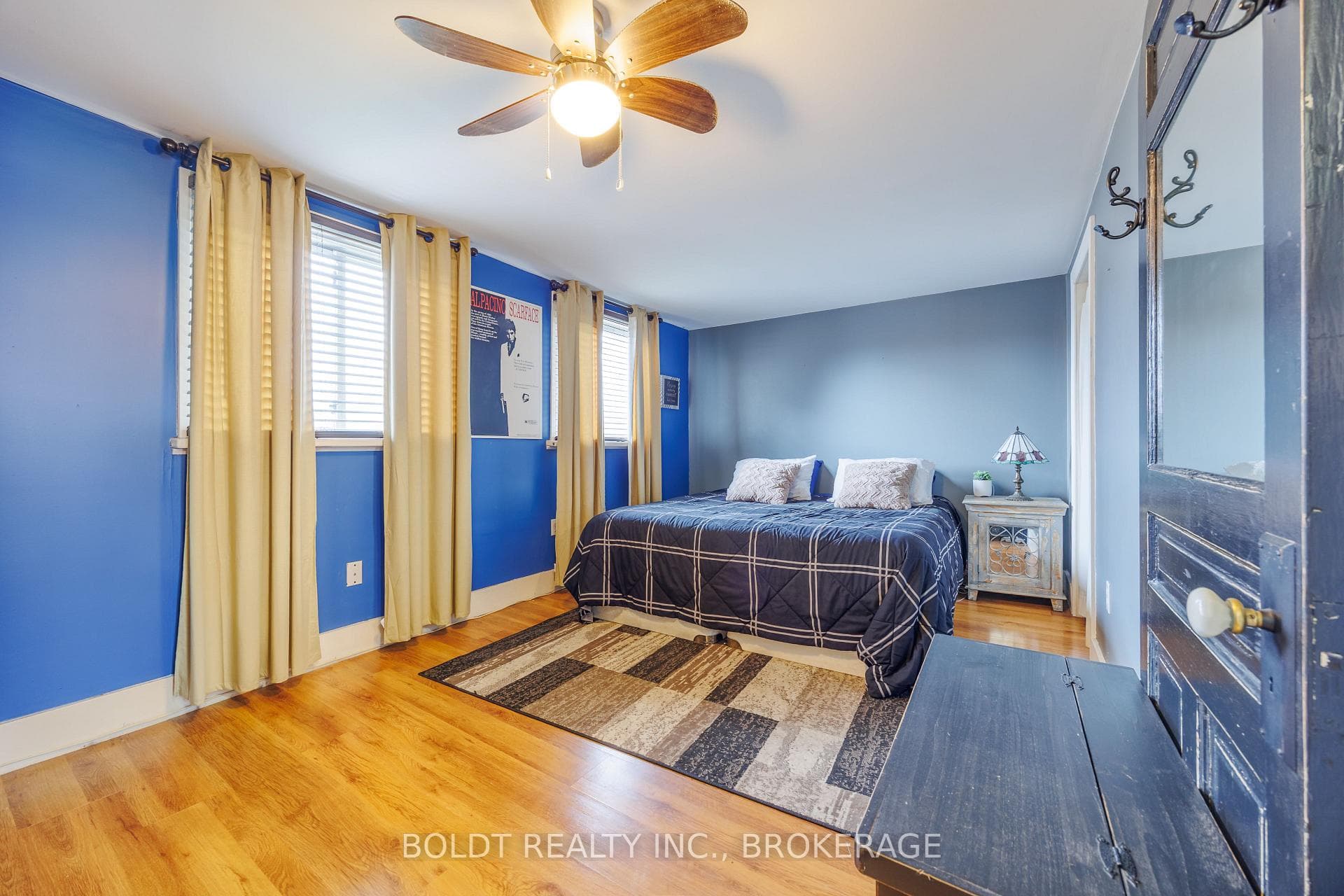 19 Patricia Avenue photo 15