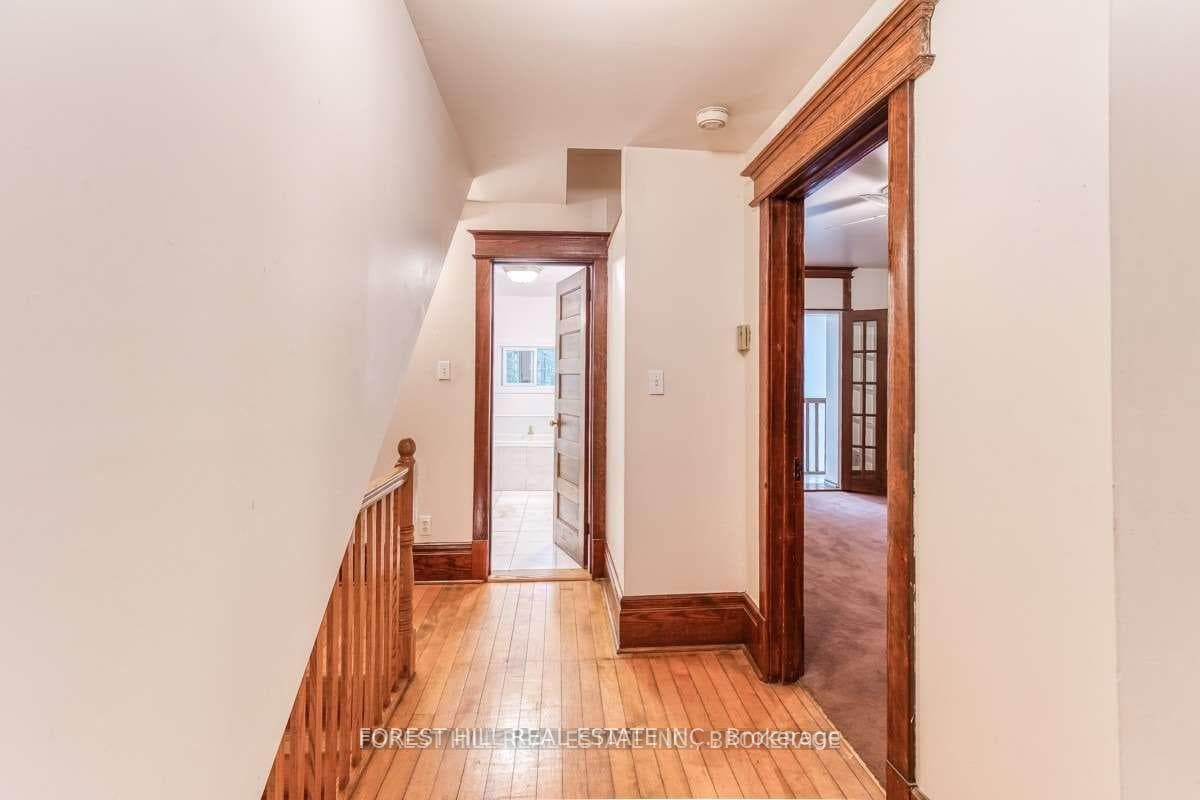 264 Beech Avenue Unit Main photo 5