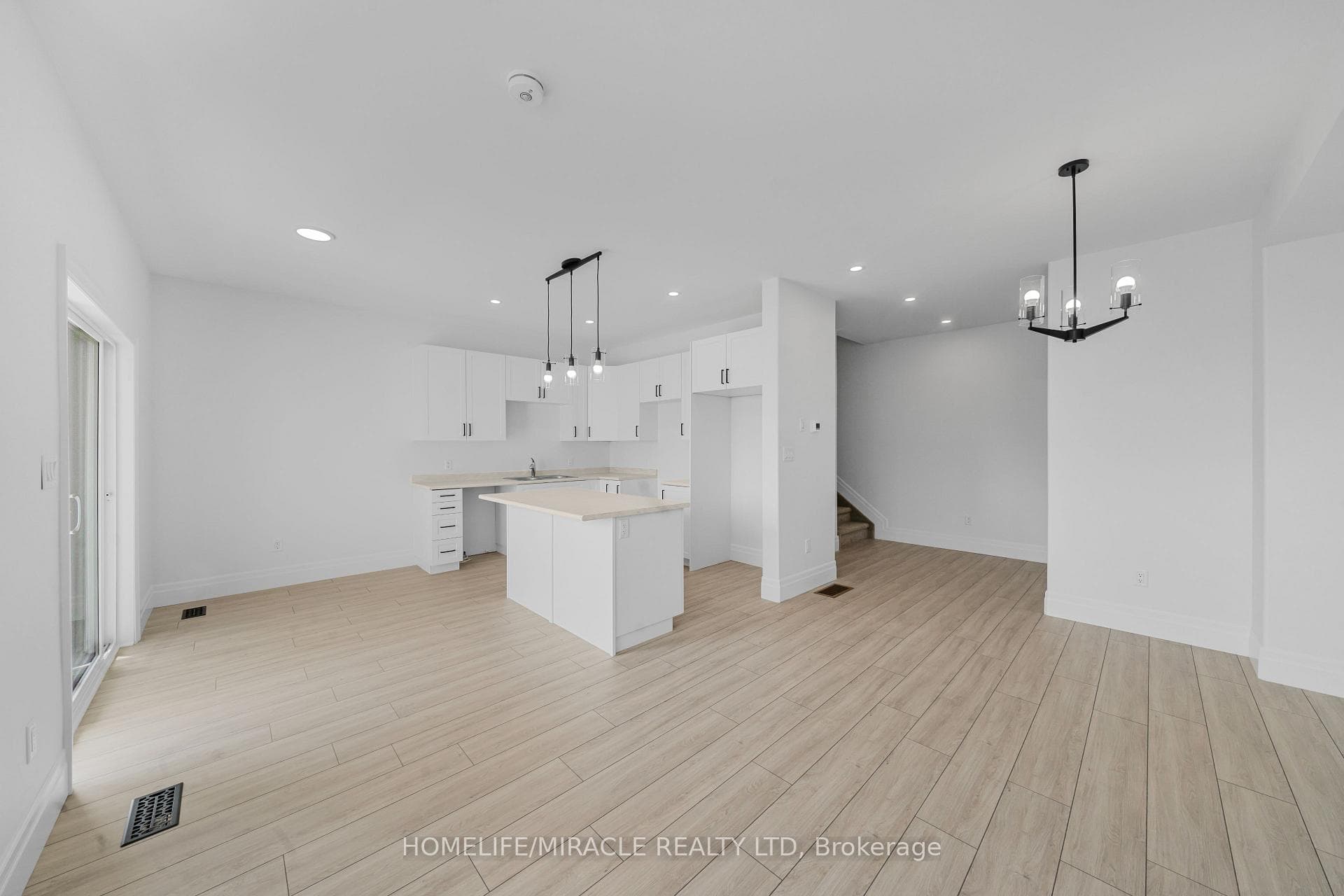 43 Markland Avenue photo 12