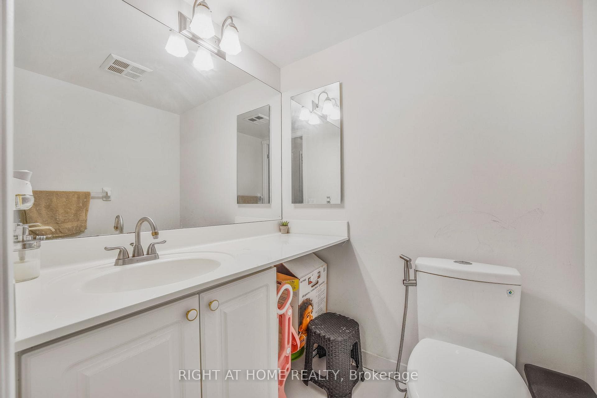 188 Bonis Avenue Unit 618 photo 30