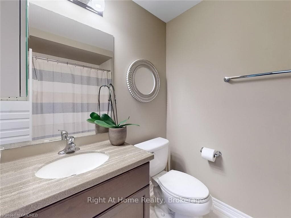 2086 GHENT Avenue Unit 5 photo 25
