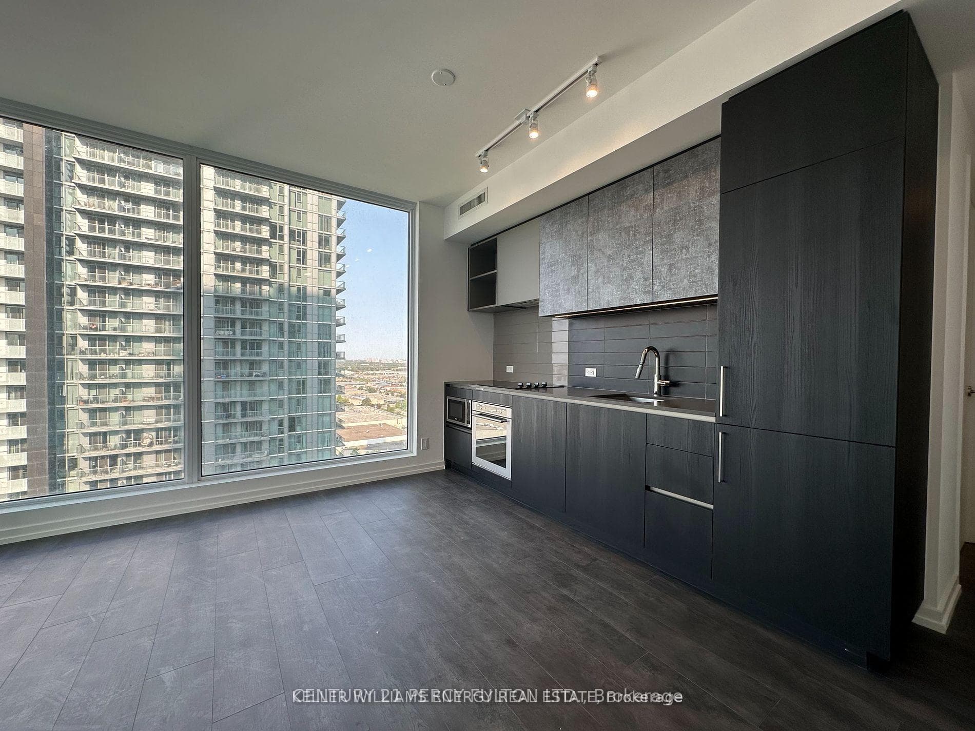 7890 Jane Street Unit 2709 photo 8