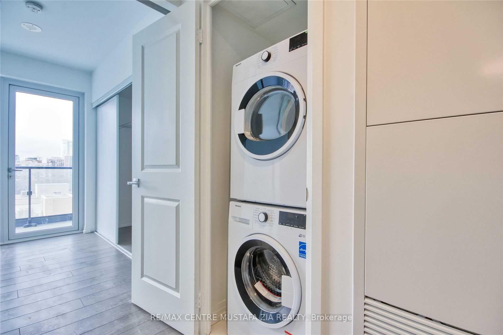 251 Jarvis Street Unit 1630 photo 18