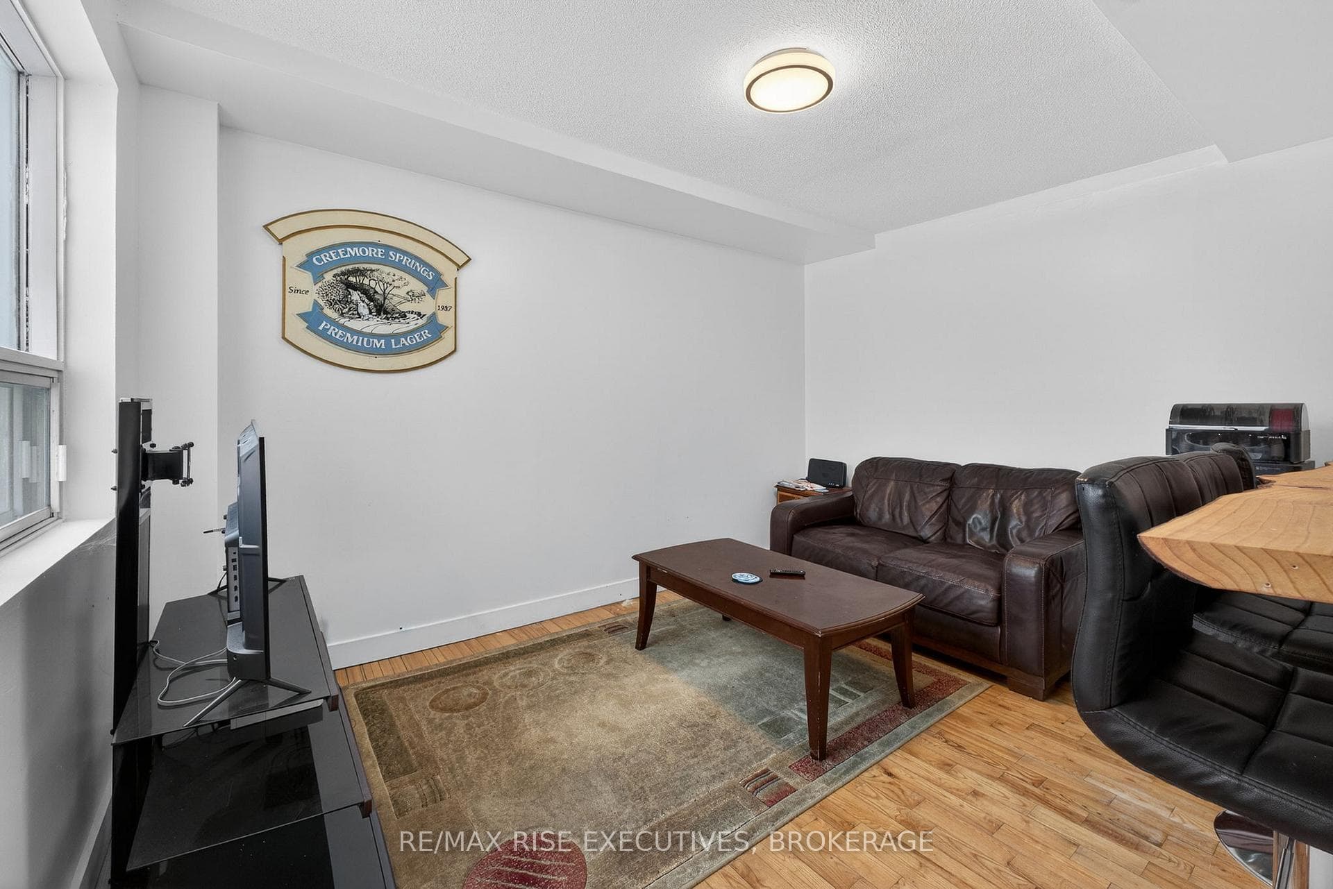 203 Concession Street photo 6