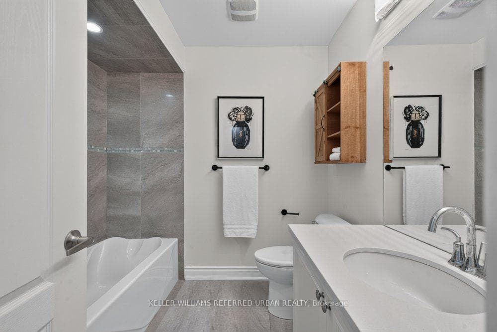 233 Finch Avenue photo 22