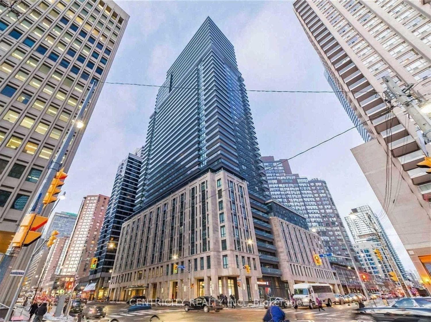 955 Bay Street Unit 401 photo 1