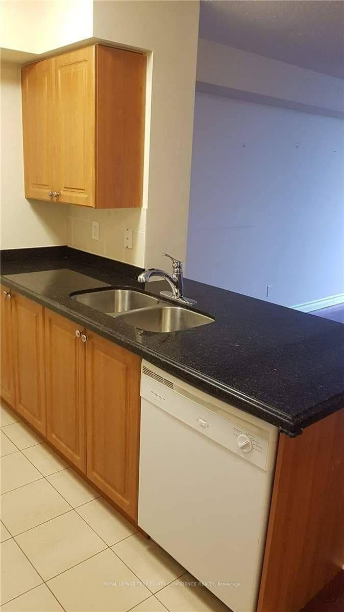 4978 Yonge Street Unit 1707 photo 5