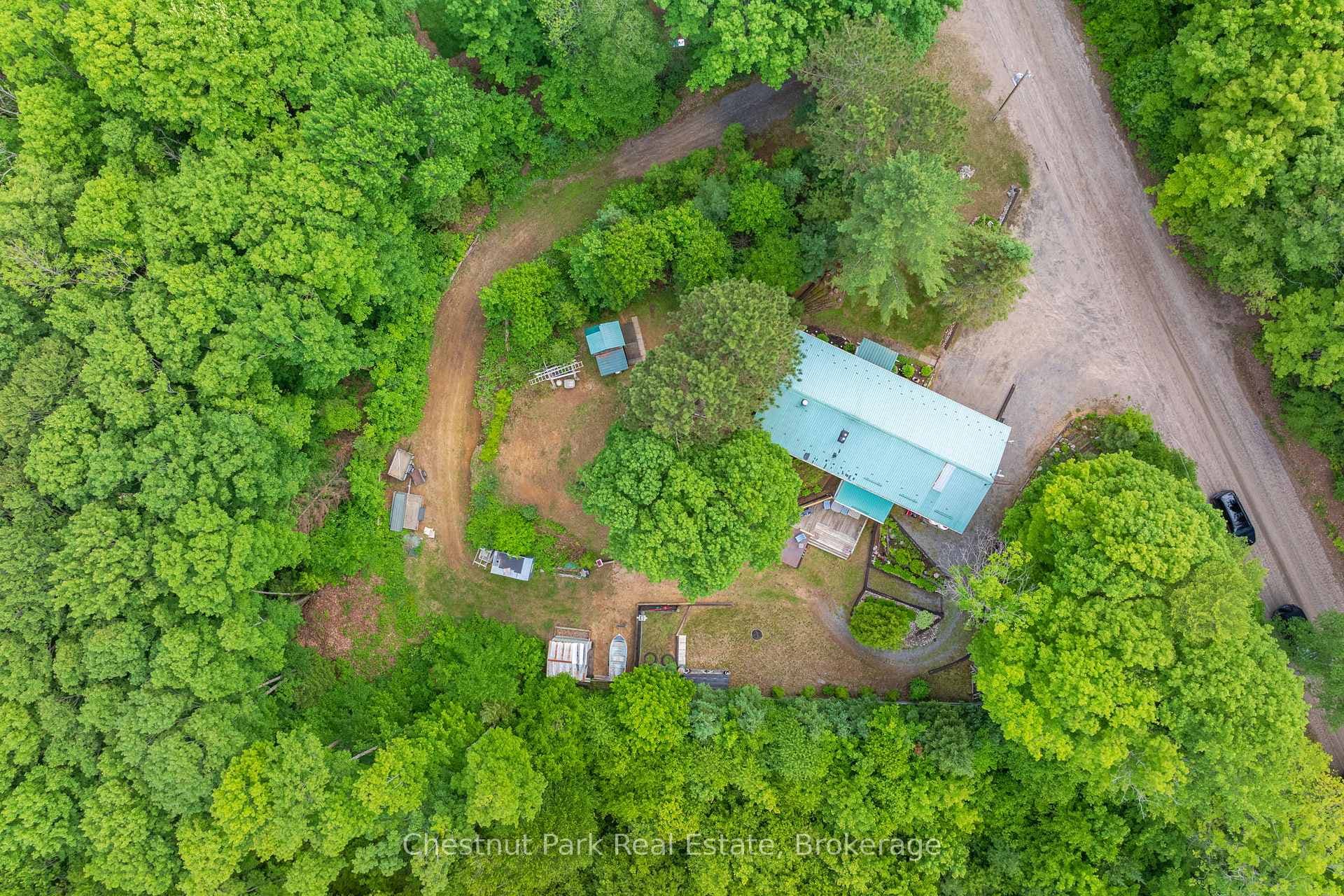 379 Gables Road photo 41