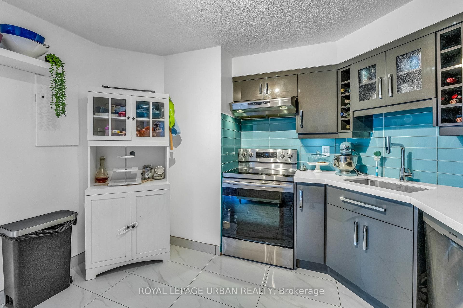 61 Markbrook Lane Unit 1210 photo 19