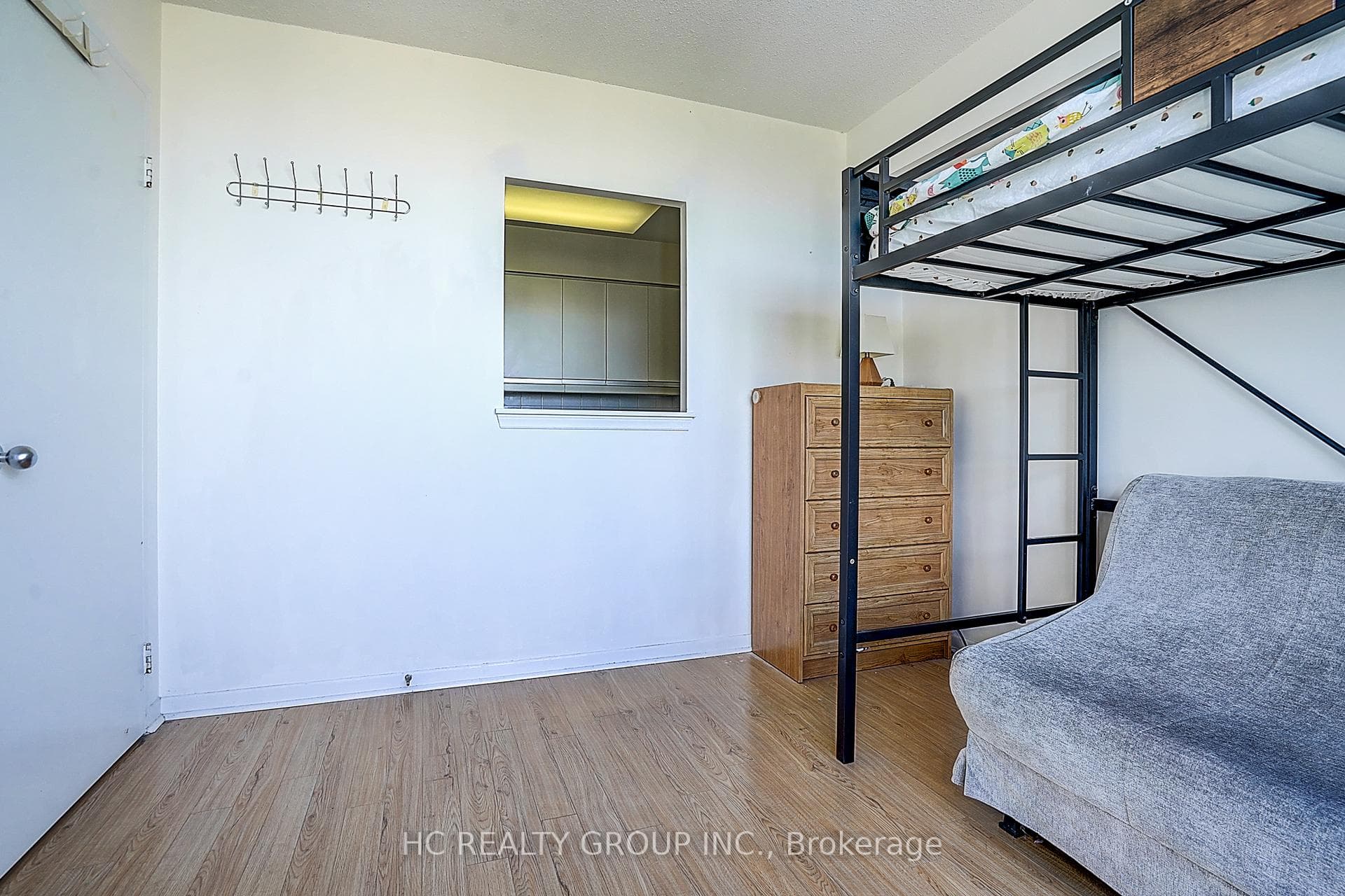 21 Overlea Boulevard Unit 1602 photo 13