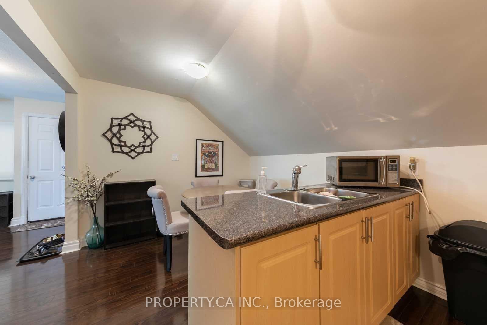 117 Cheritan Avenue Unit 3 photo 6
