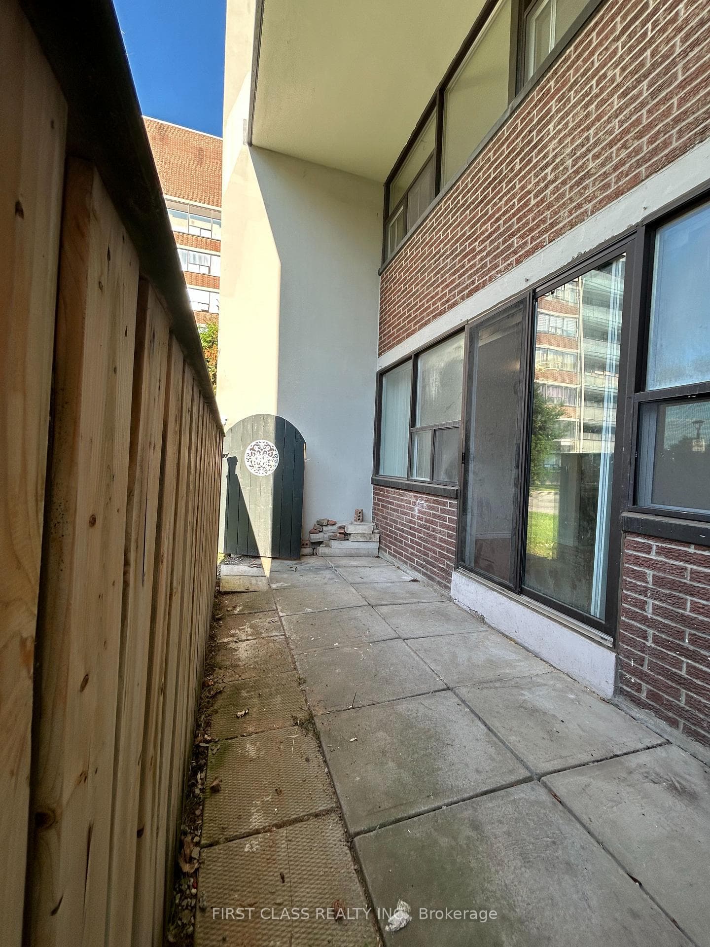 2121 Roche Court Unit 106 photo 24