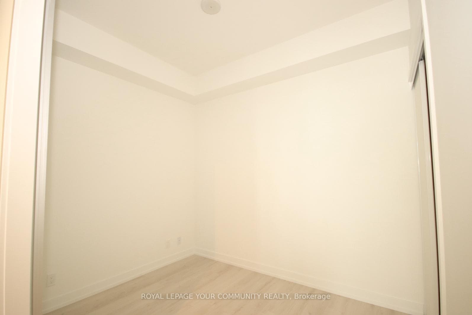 33 Helendale Avenue Unit 722 photo 6