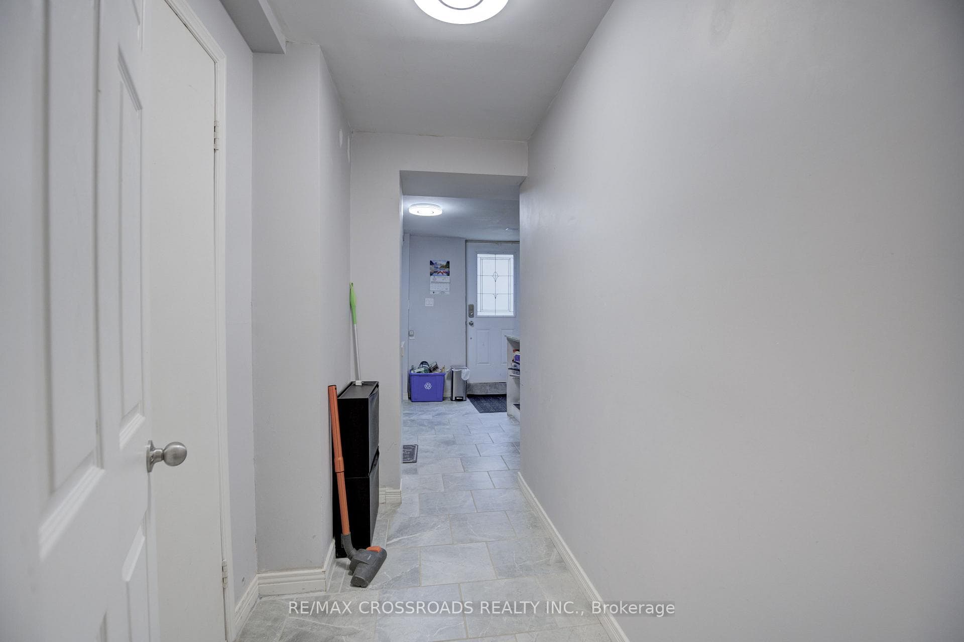 2 Viceregal Court Unit (Basement) photo 18