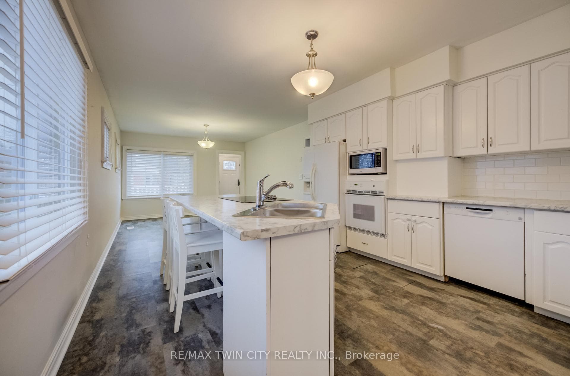 530 Frederick Street photo 11