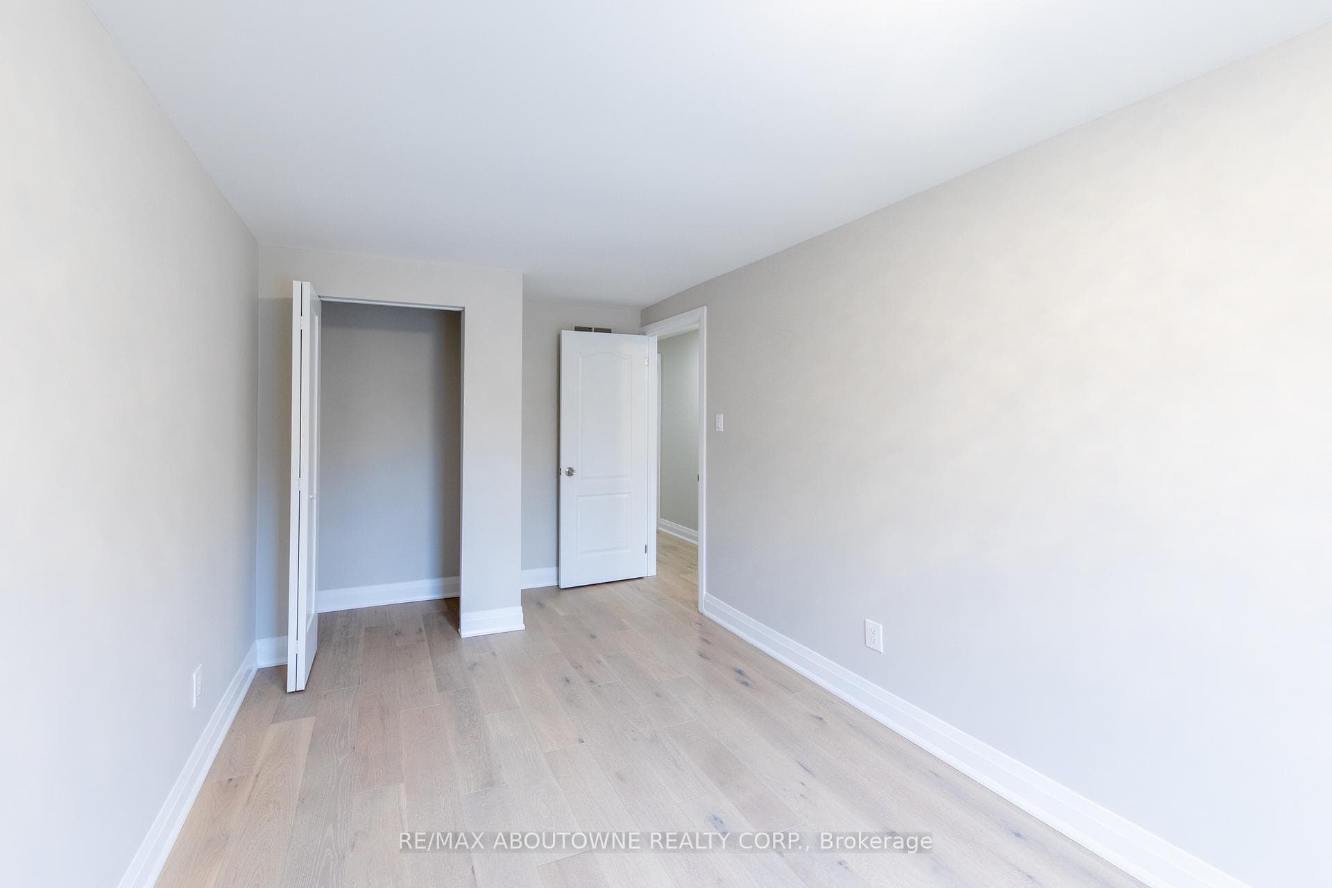2269 Constance Drive photo 32