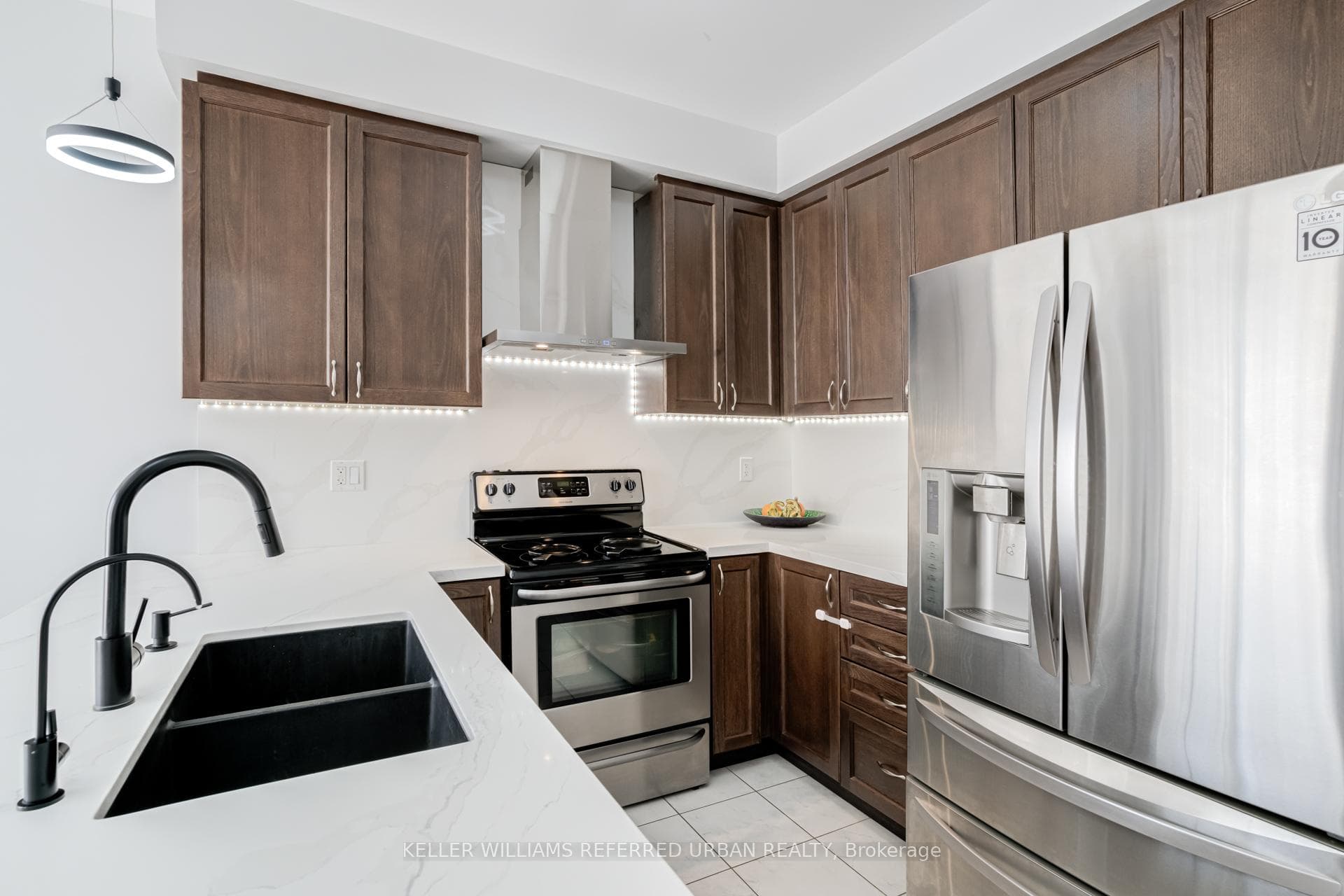 231 Seabrook Drive photo 9