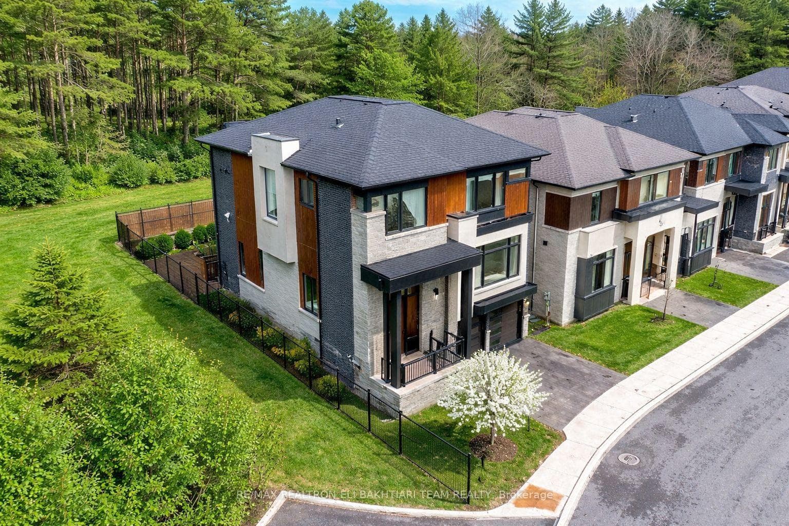 50 Royal Hill Court photo 5