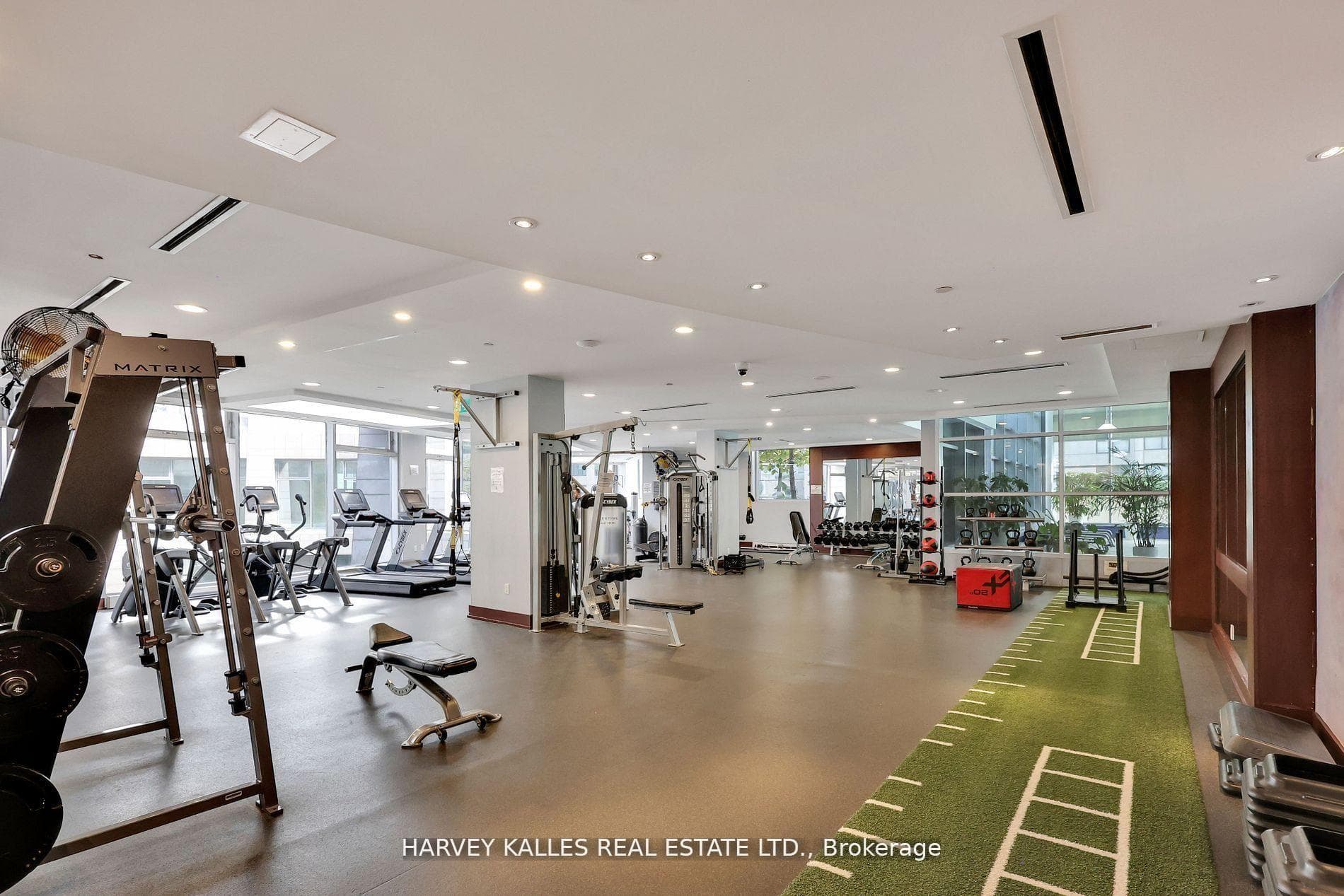 2181 Yonge Street Unit 510 photo 35