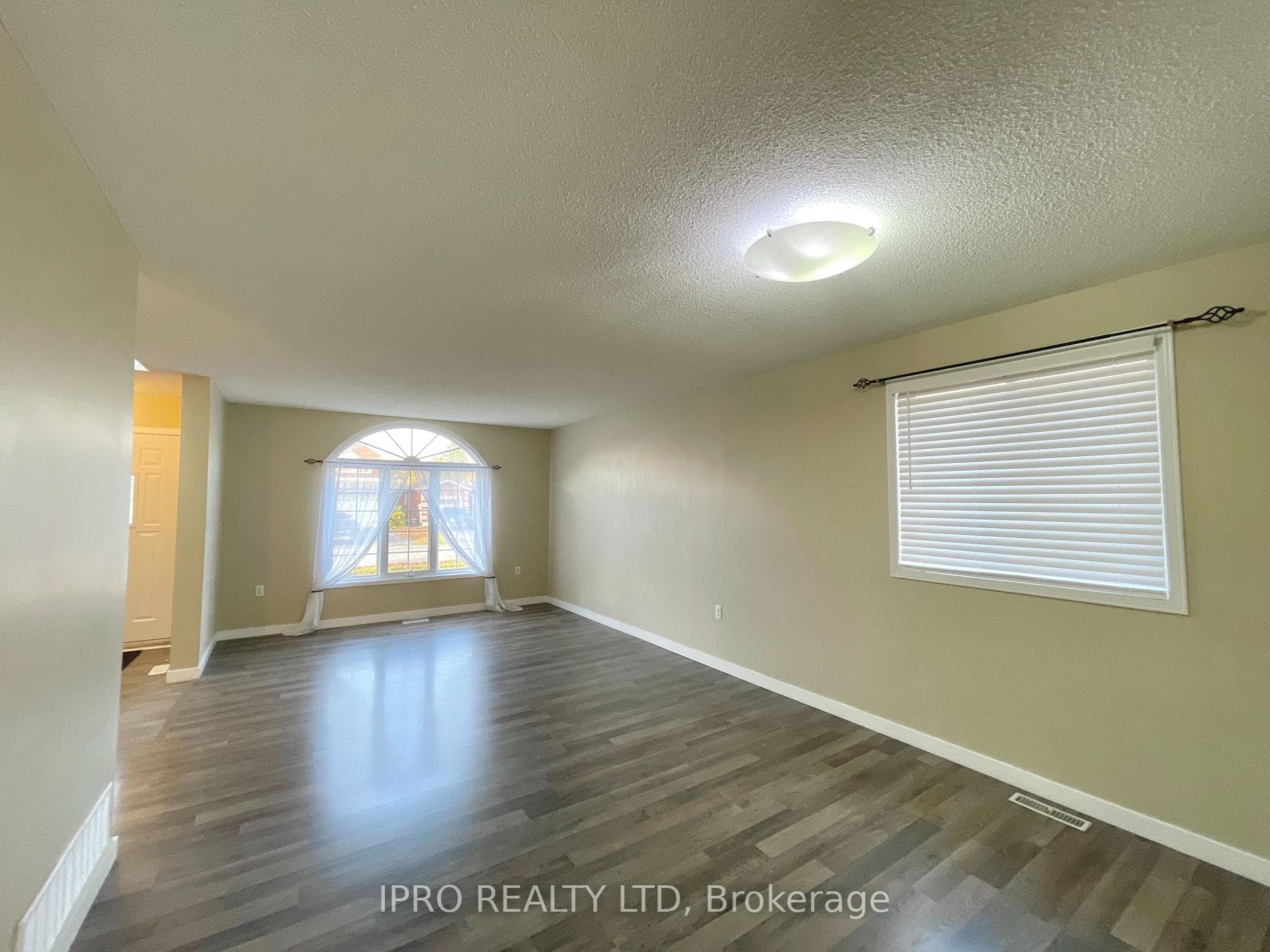 23 Garibaldi Drive photo 5