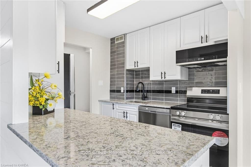 14 GREENVIEW Drive Unit 507 photo 10