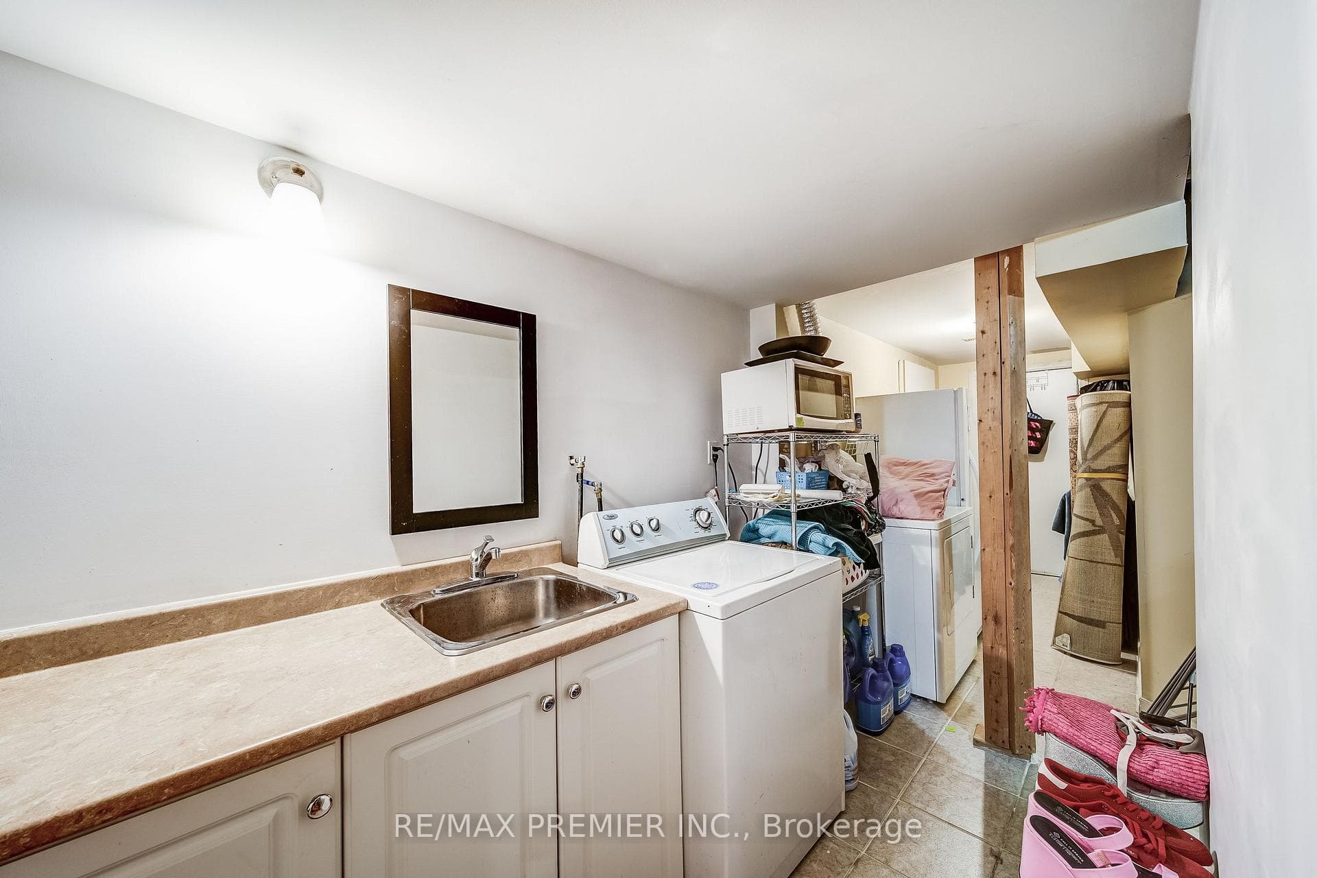 3067 Doyle Street photo 38