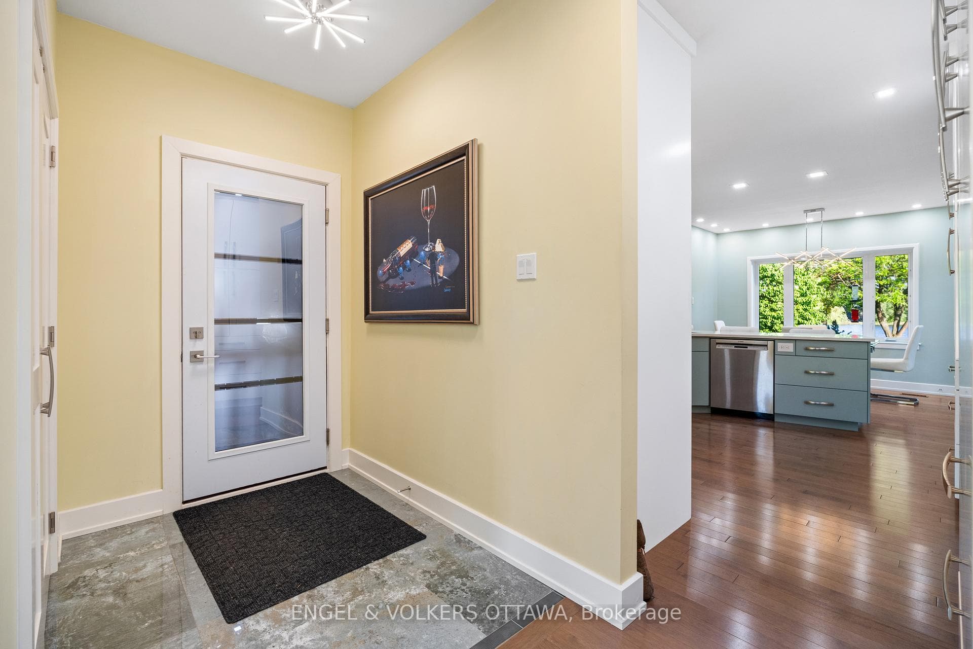 1562 Lakeshore Drive photo 30