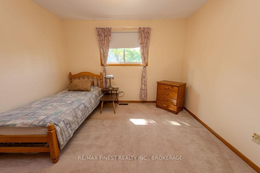 776 Cedarwood Drive photo 17