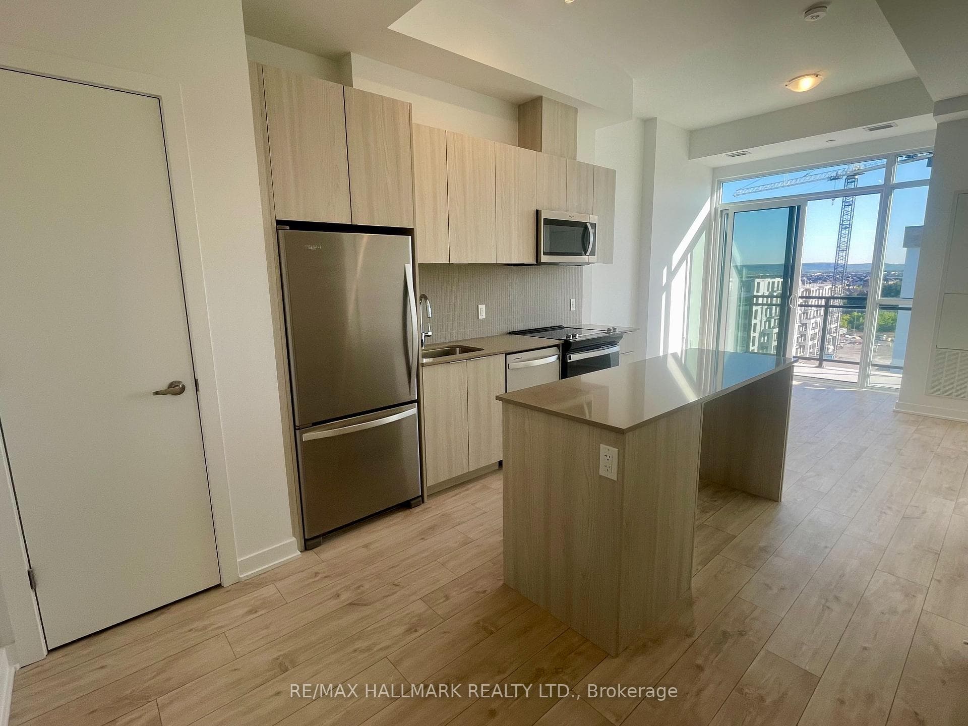 770 Whitlock Avenue Unit 816 photo 3