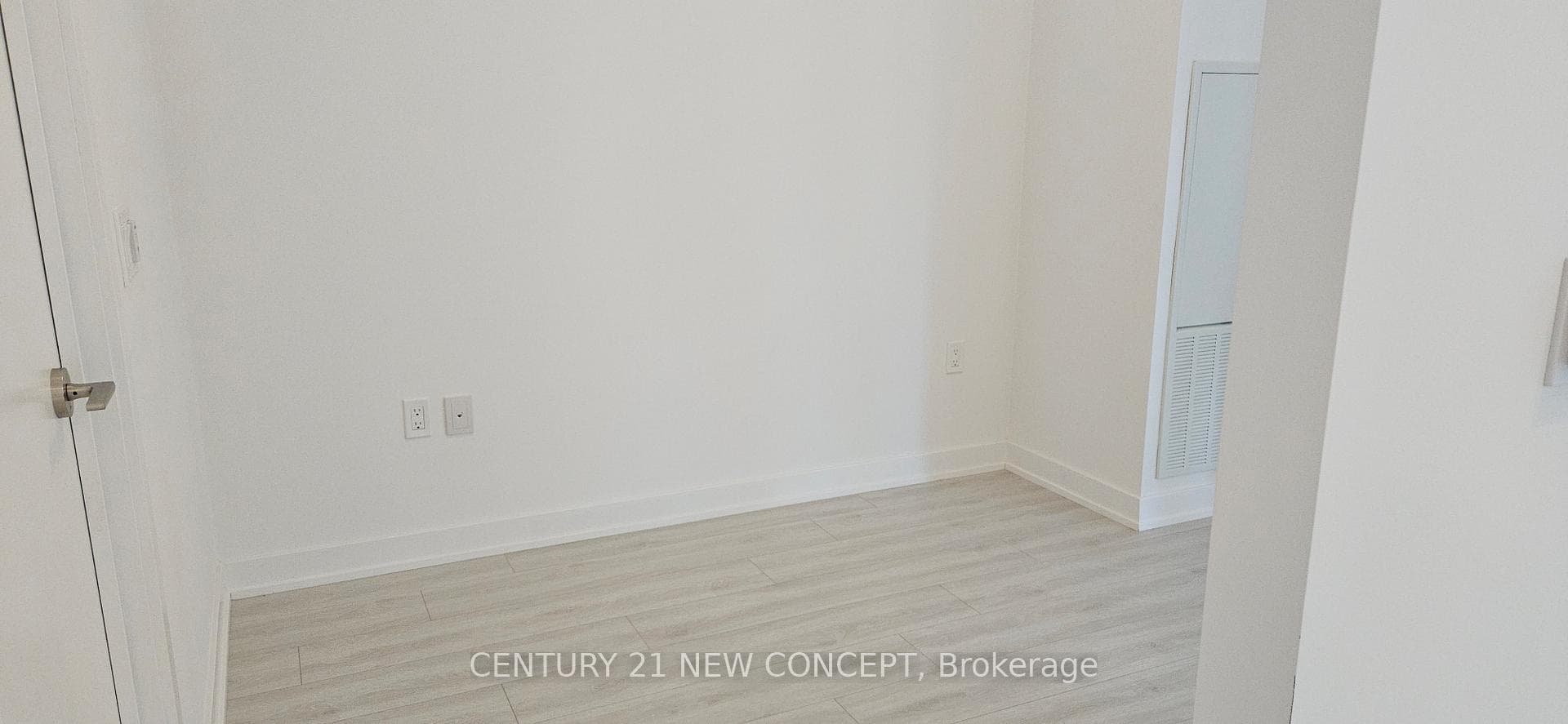 230 Simcoe Street Unit 1736 photo 7