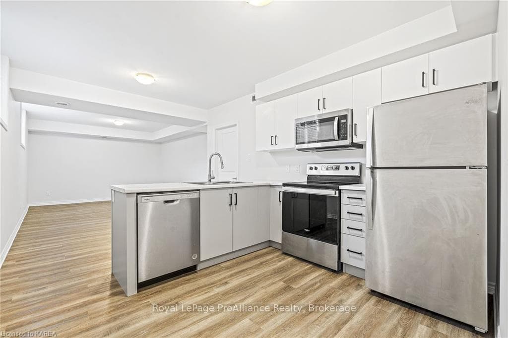 1513 CLOVER STREET N/A photo 32