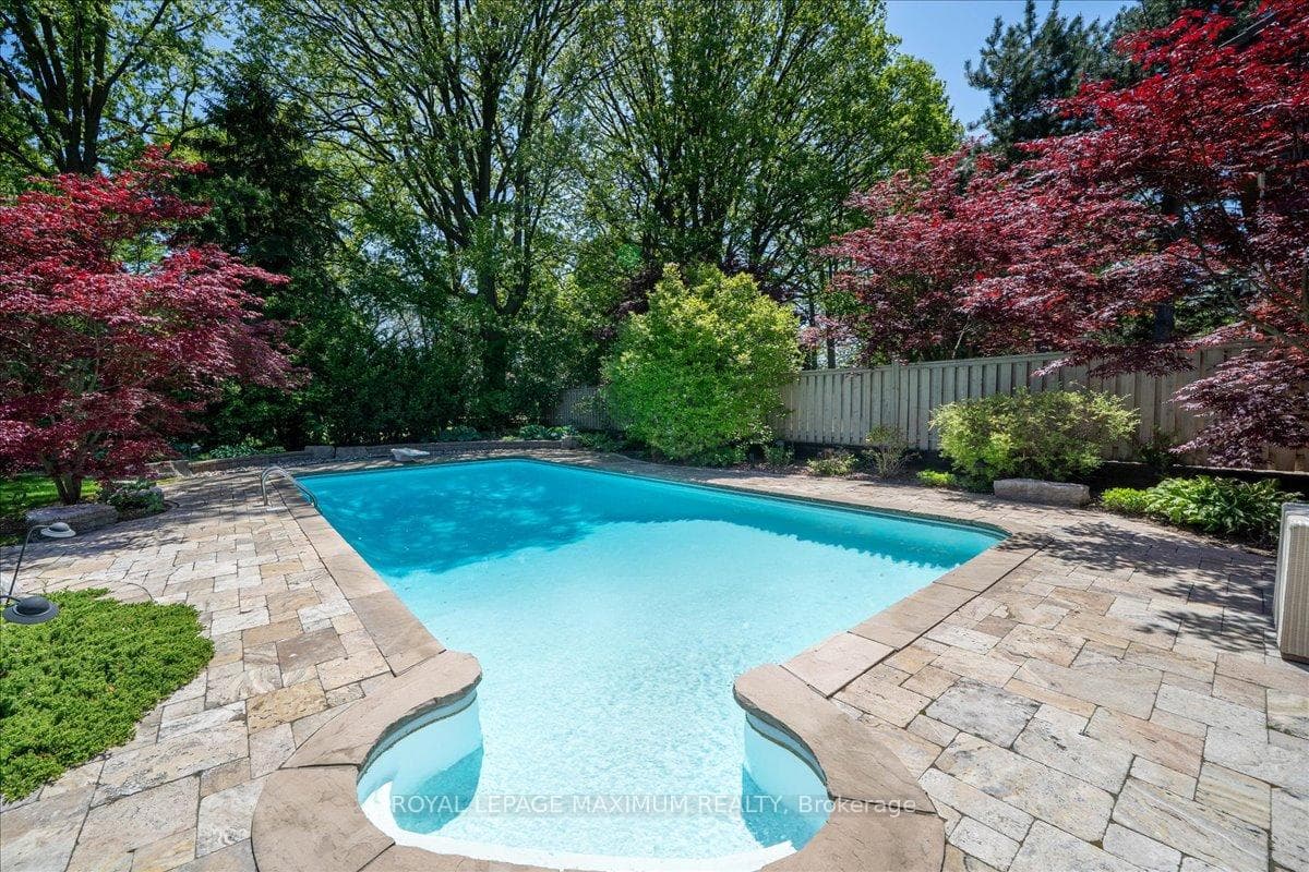 62 Montgomery Court photo 48