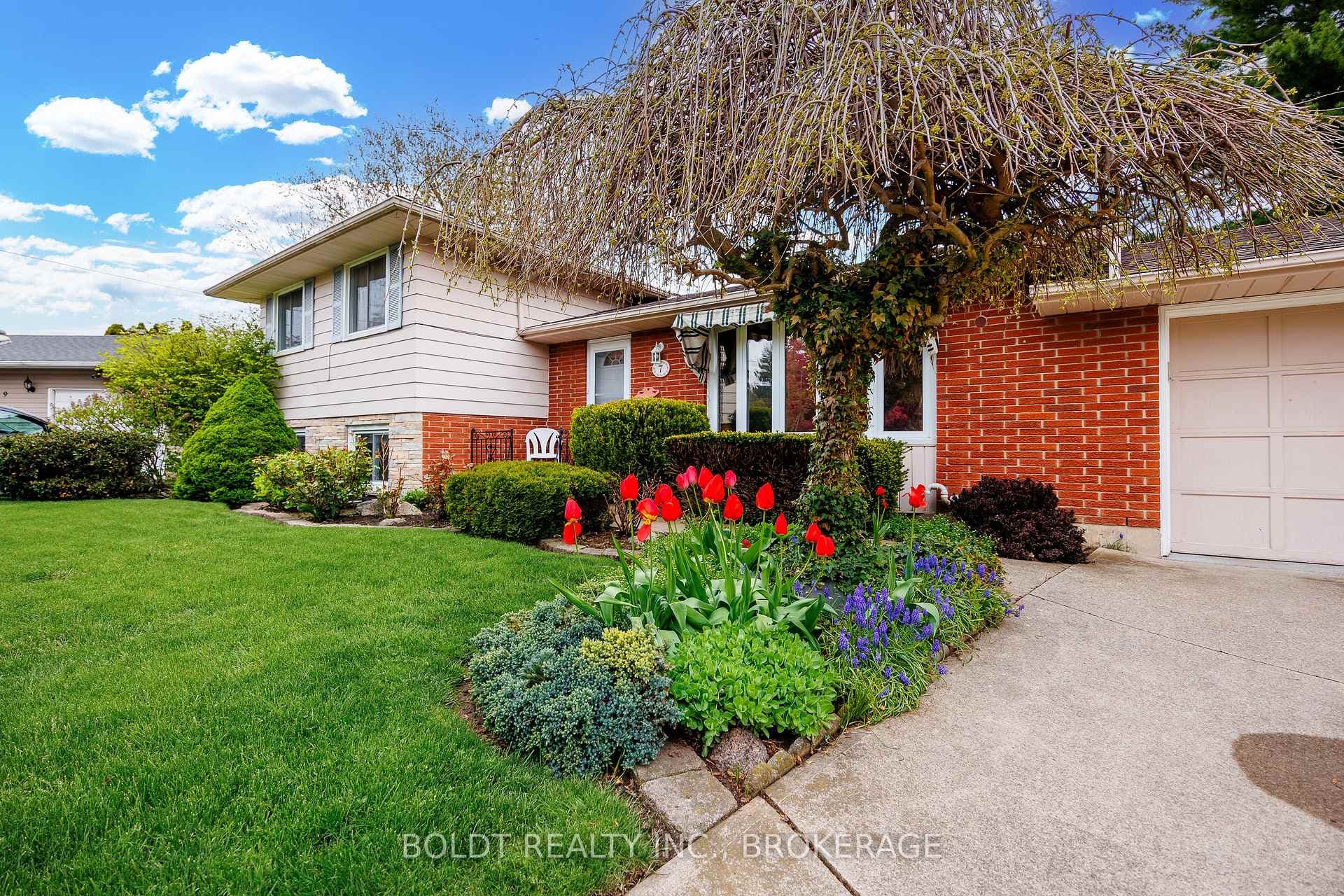 7 Halene Court photo 5