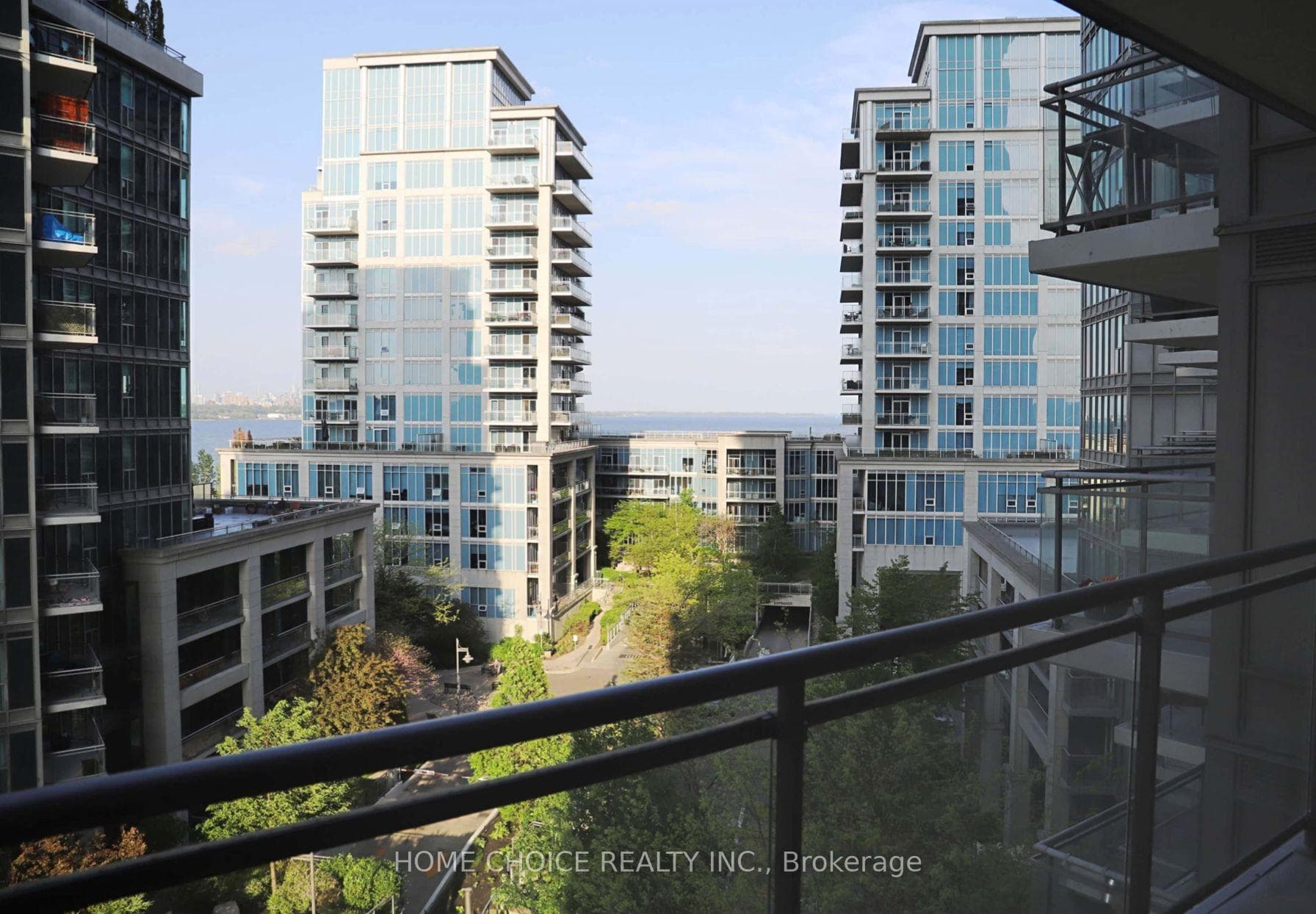 2121 Lakeshore Boulevard Unit 706 photo 5