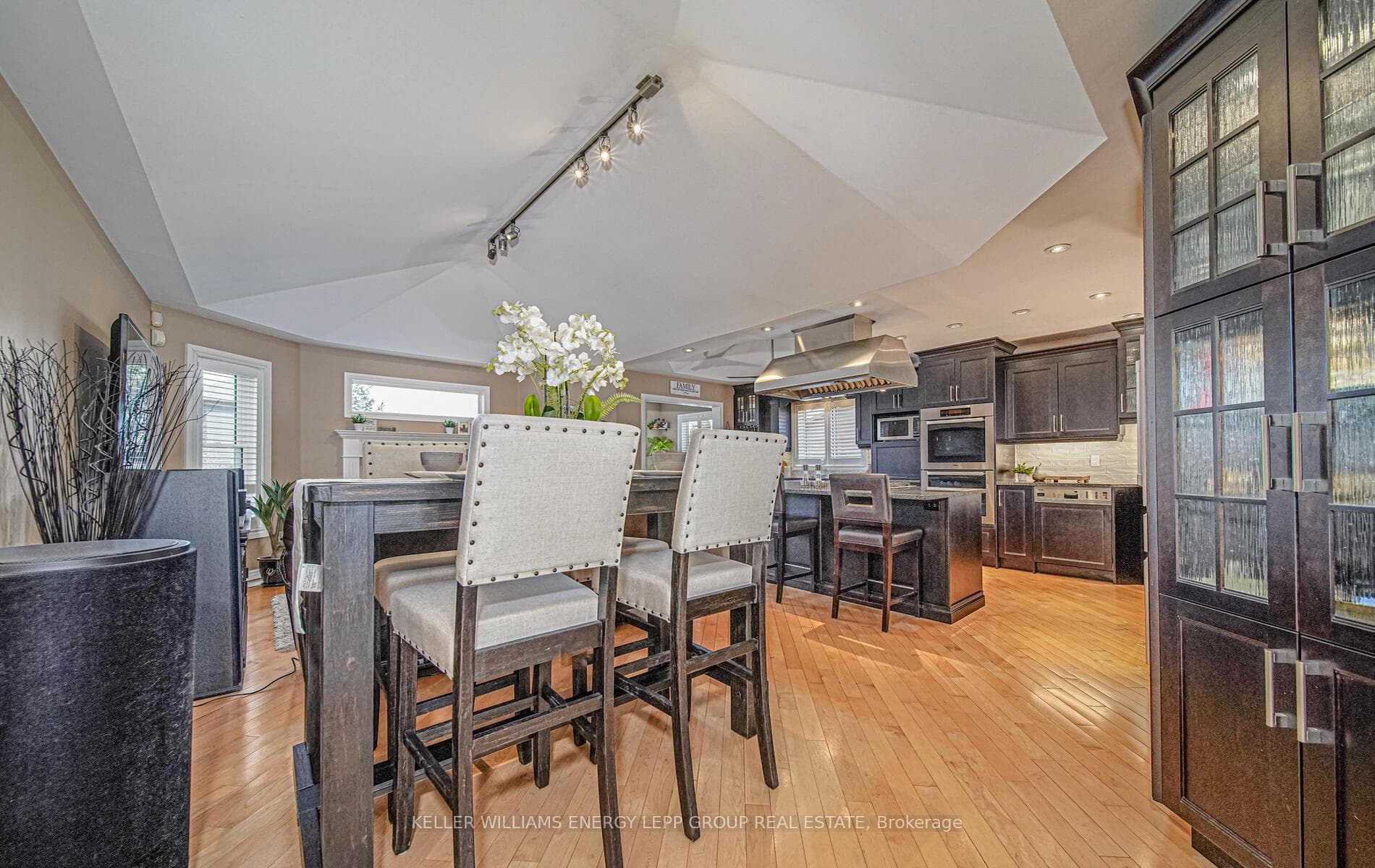 220 Shipway Avenue photo 10