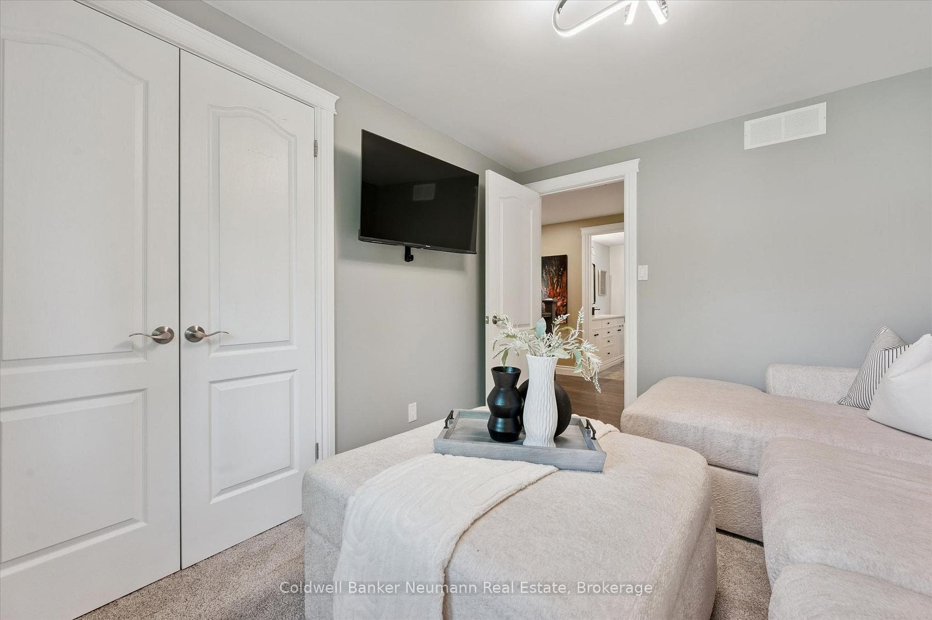 1564 Mannheim Road photo 42