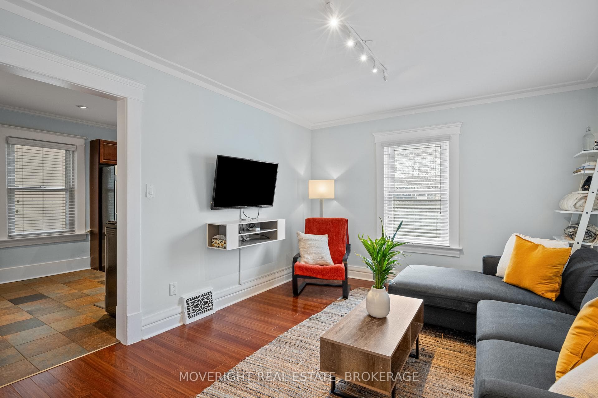 6 Gibson Place photo 13