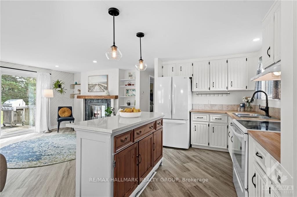 27 FRINGEWOOD Drive photo 9