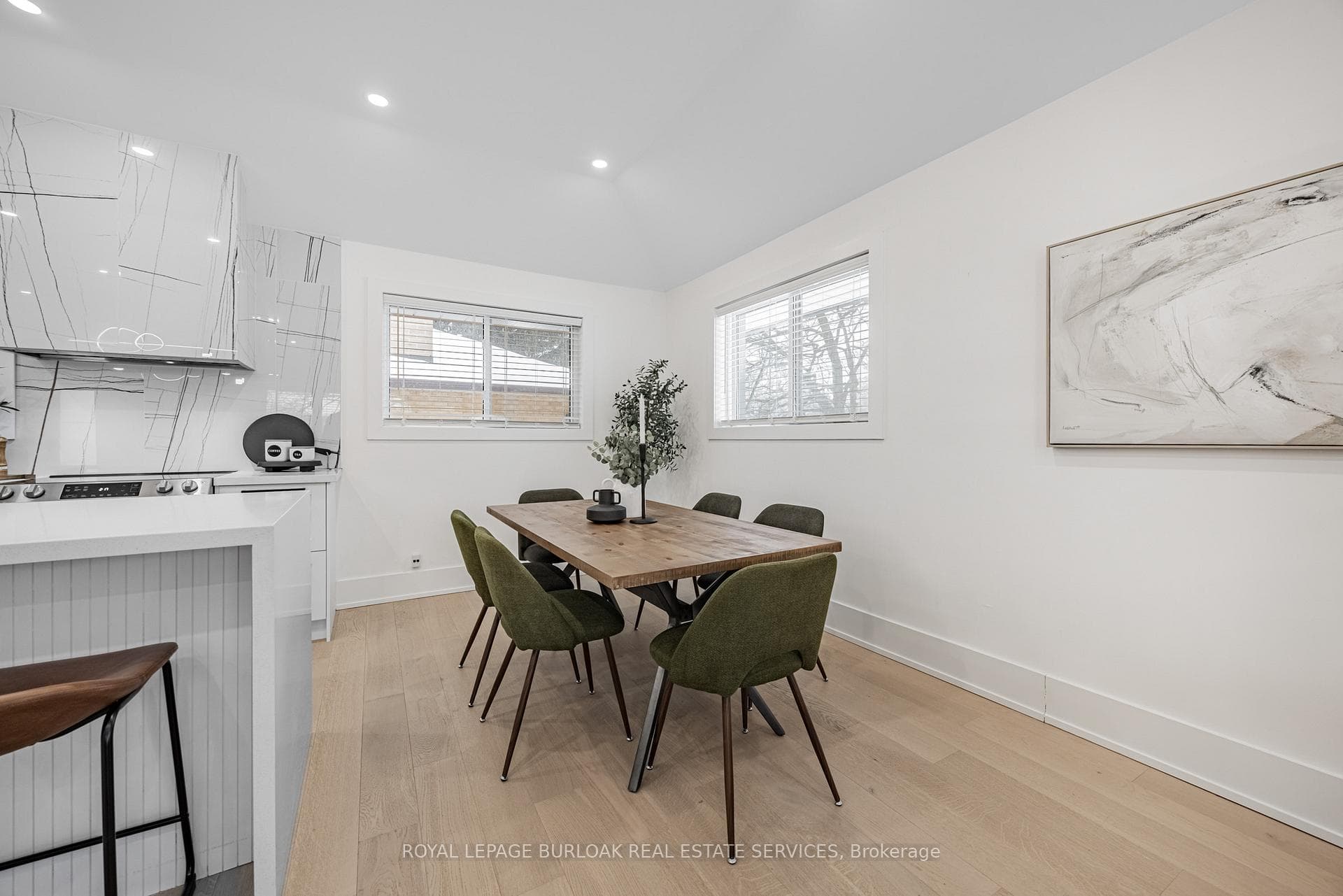 248 Wales Crescent photo 7