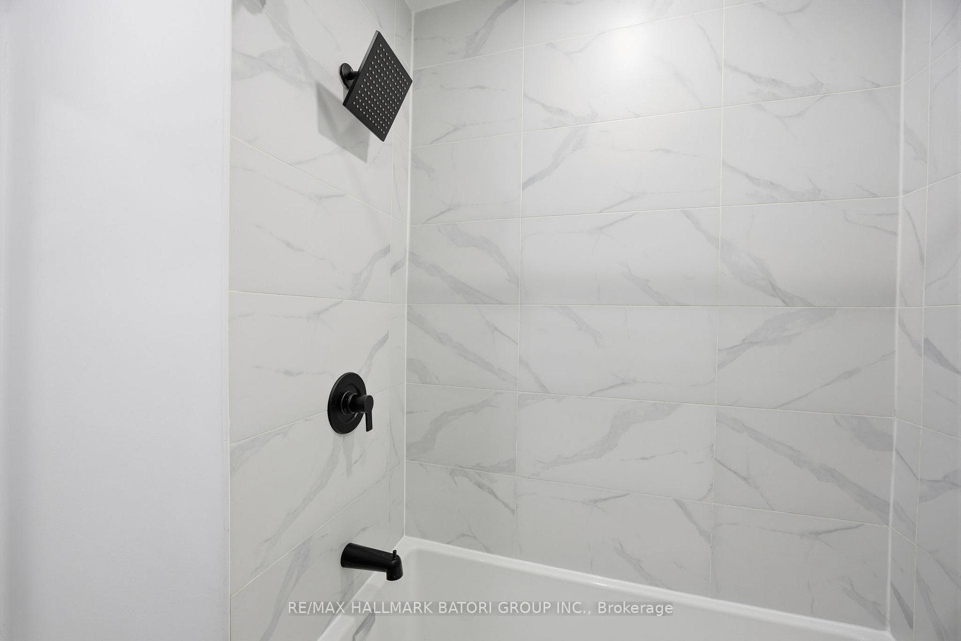 70 Burnaby Boulevard Unit Main photo 17