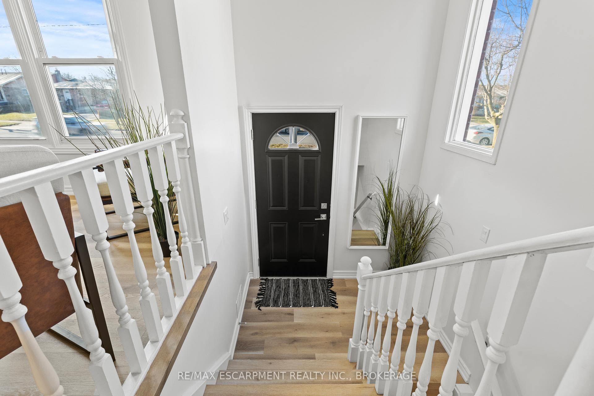 121 ROCKWOOD Avenue photo 6
