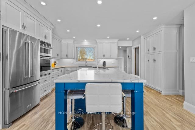 43 Lake Avenue photo 3