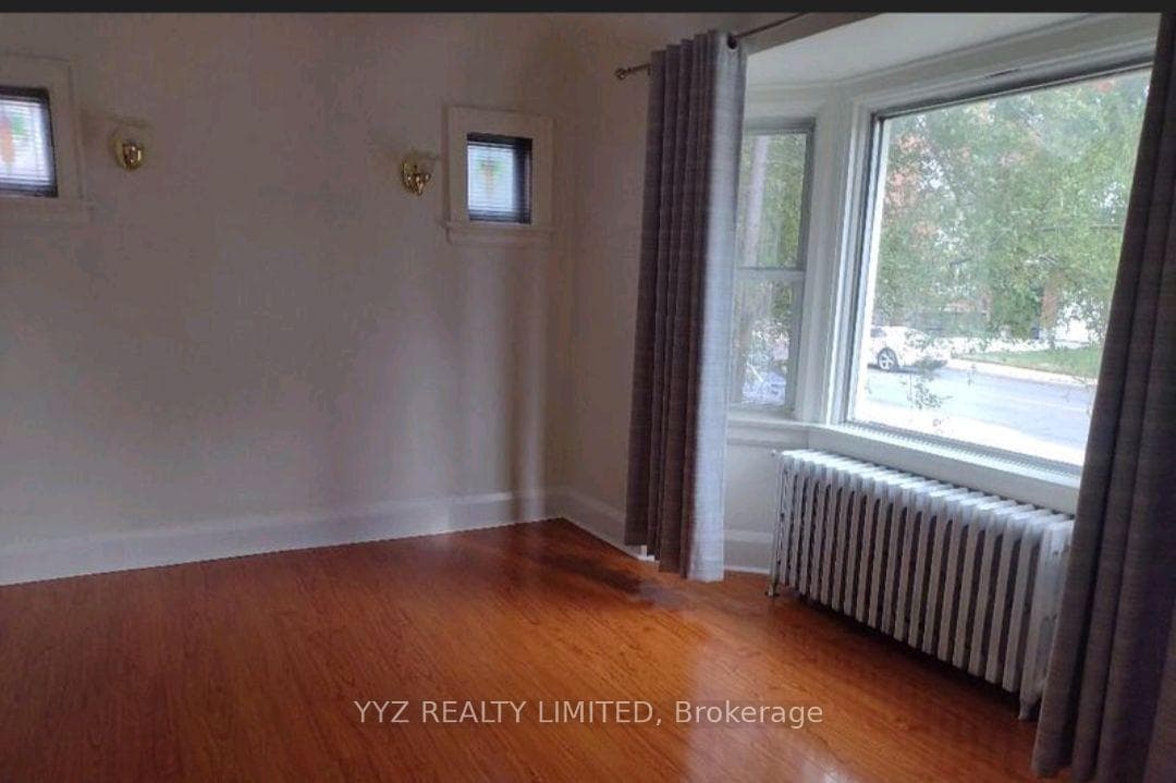 590 Glencairn Avenue photo 2