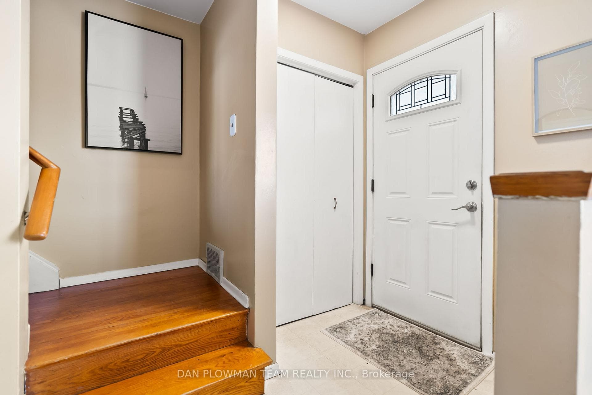 101 Russett Avenue photo 5