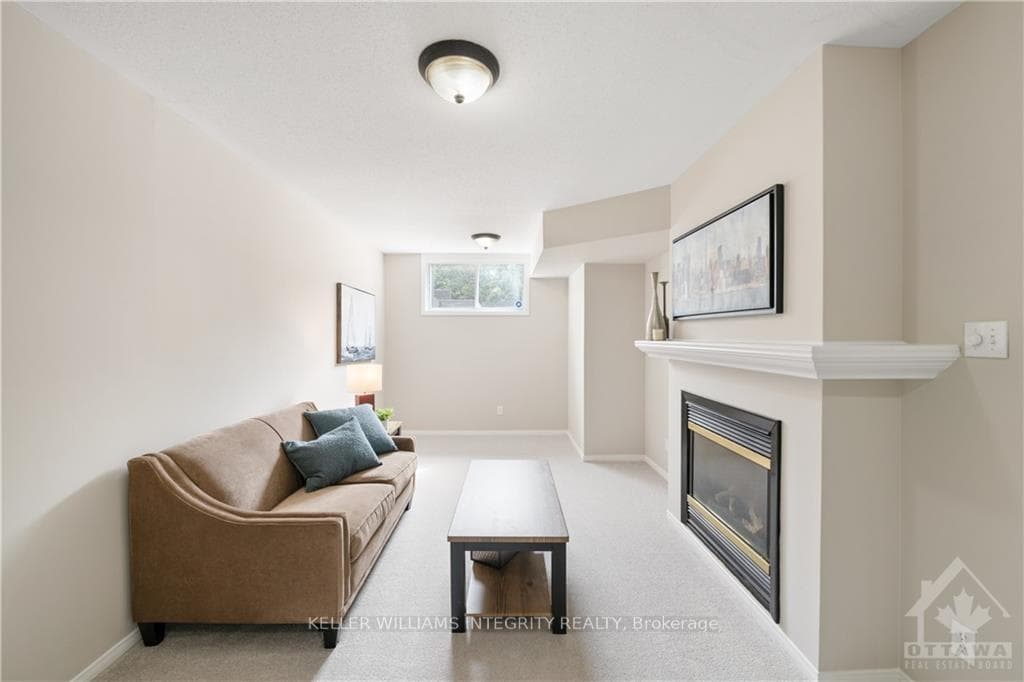 346 HILLSBORO photo 24