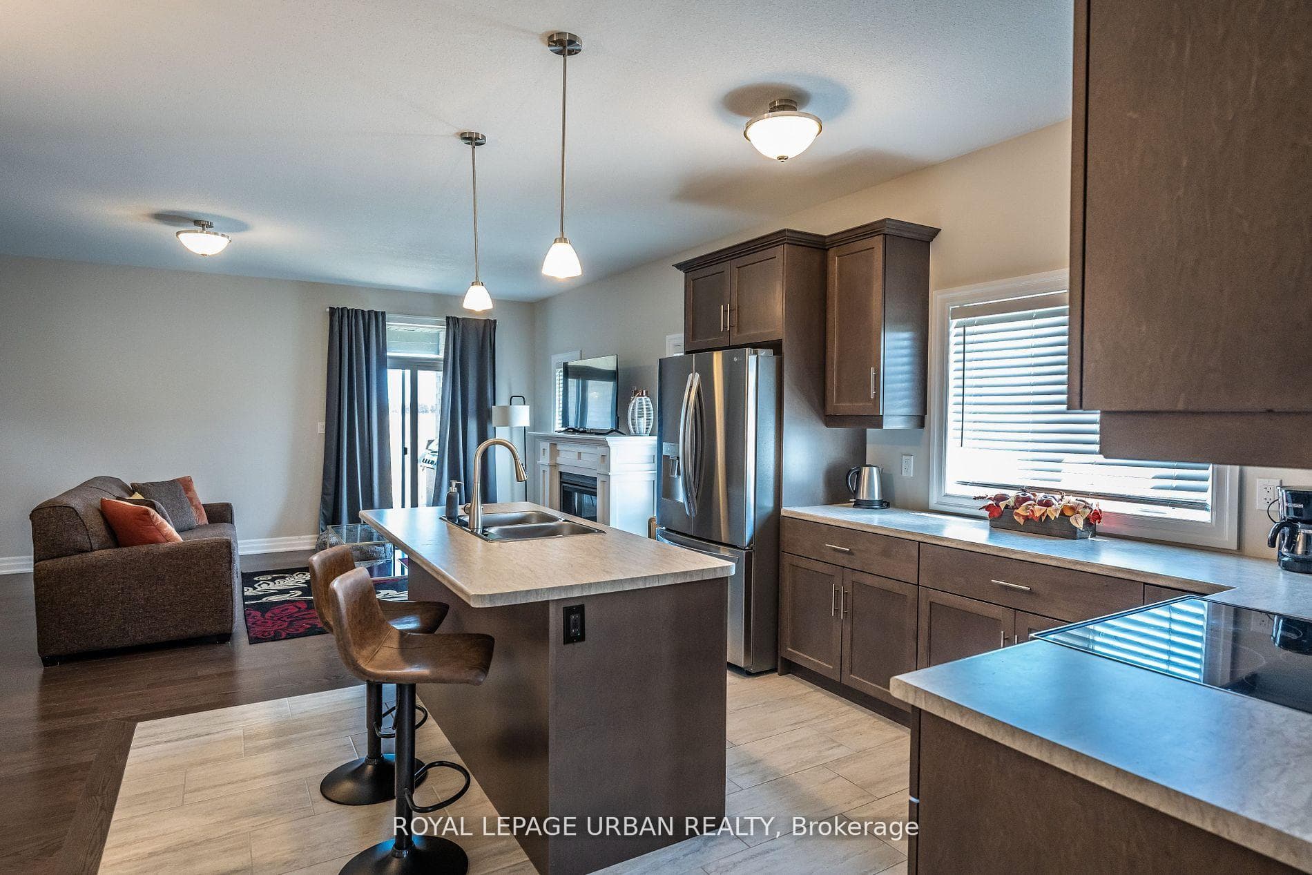 411 Mary Rose Avenue photo 2
