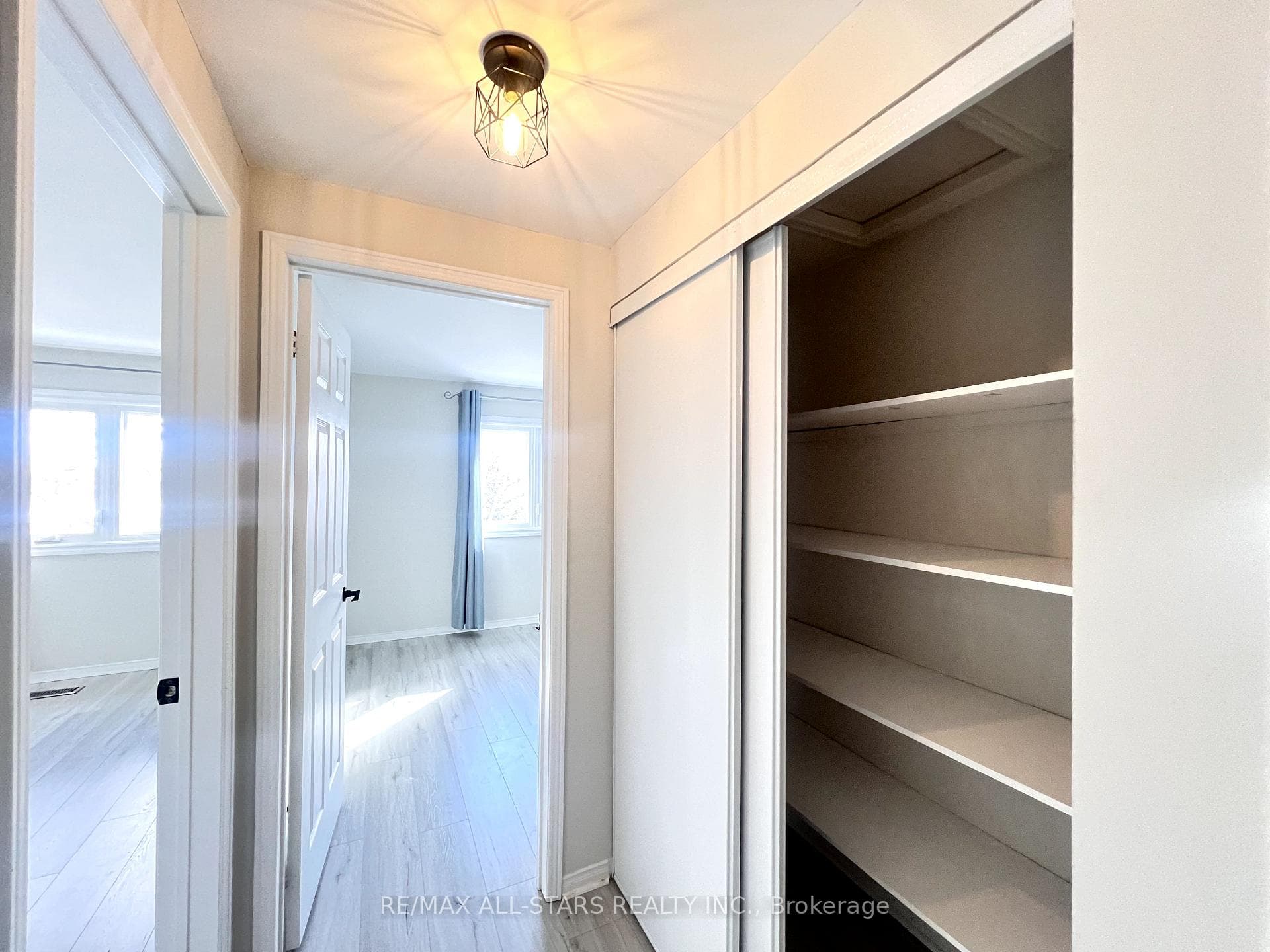137 Percy Lane photo 21