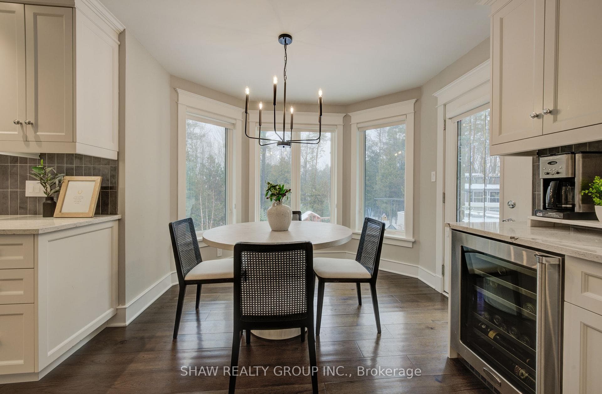 988 Stonebrook Road photo 11