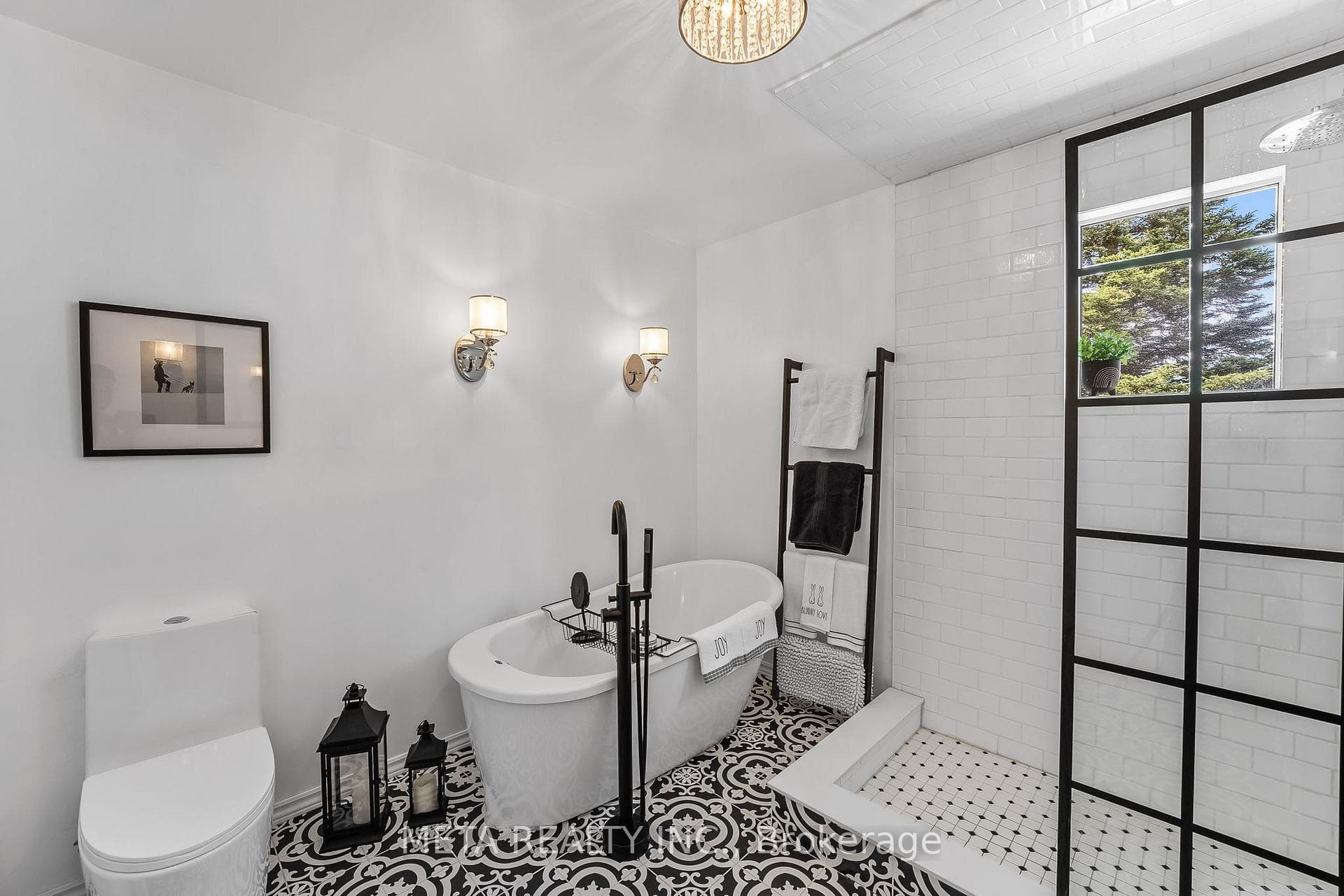 8318 Cavan Road photo 24